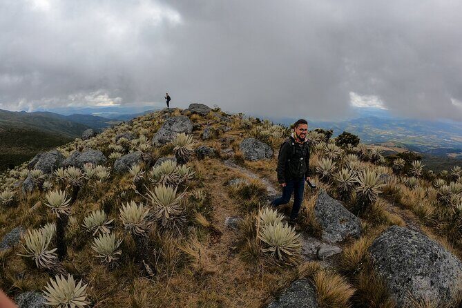 Hiking Chingaza Páramo, Siecha Lagoons - The morning flow: meeting point to La Calera breakfast