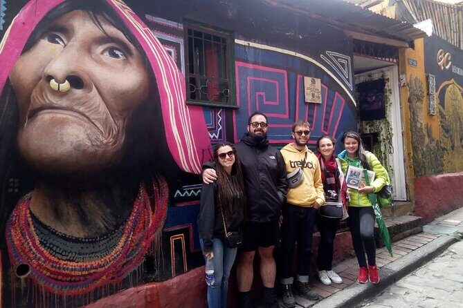Historical tour Bogota - A 3-hour route that turns Bogotá into a timeline