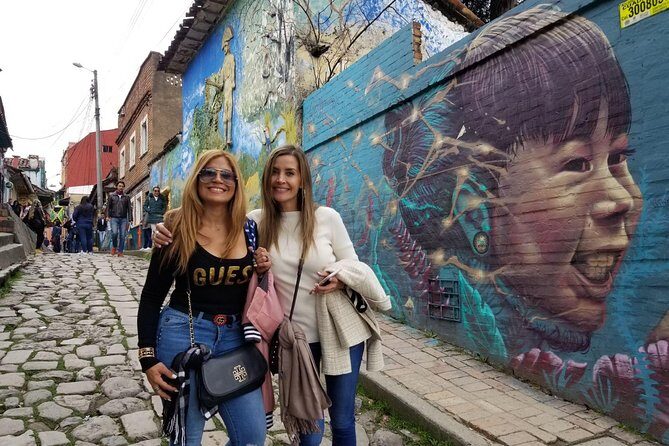 La Candelaria, Mount Monserrate and Museo del Oro in One Day in Bogota - Plaza de Bolívar and the Presidential Residence Sightline