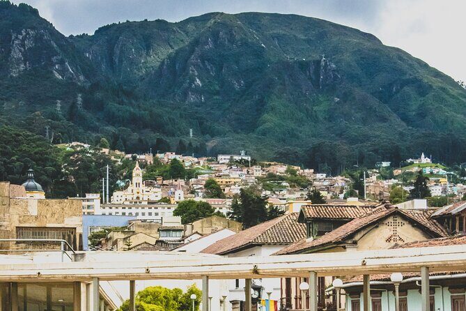 La Candelaria Private Tour Bogotá + Local Lunch + 2 Museums (6 Hrs.) - Getting Picked Up Between 11 a.m. and 2 p.m. (and Why It Helps)