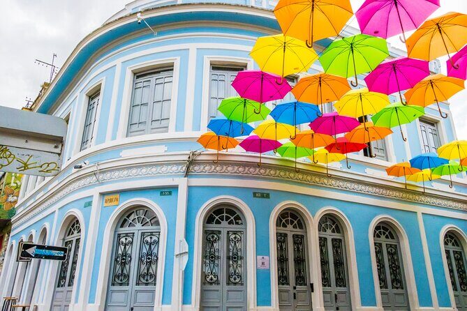 La Candelaria Walking Private Tour (3 Hrs.) - Meeting at the Gold Museum: Getting Oriented Fast