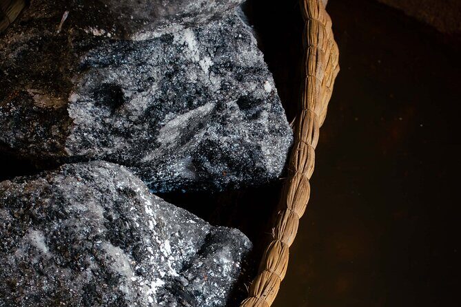 LOCAL GUIDE Zipaquirá PRIVATE TOUR - Salt Cathedral and Salt Oven - Stop 2: Salario Restaurante Bar and the last salt ovens you can still see