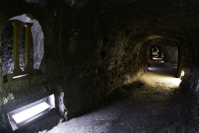 One Day Salt Cathedral of Zipaquirá, You can not miss this Wonder of Colombia - Hotel pickup and private transport: why it’s worth paying for