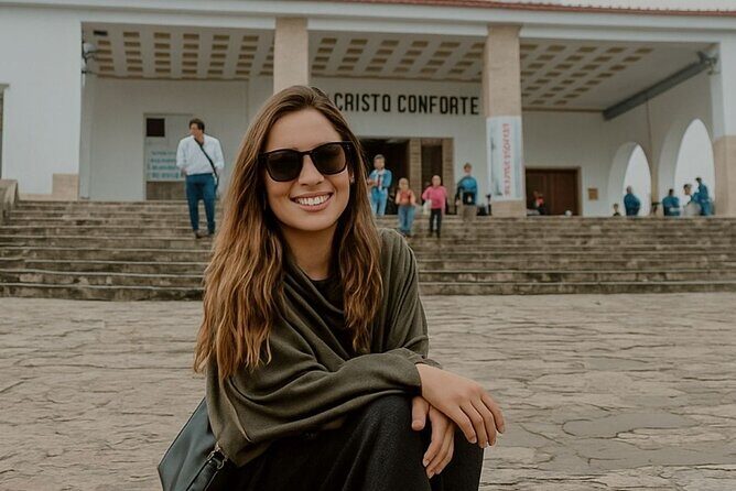 One Perfect Day in Bogotá: Private Tour of Must-See Highlights - Plaza de Bolívar de Bogotá: A Fast Connection to Colombia’s Power Center