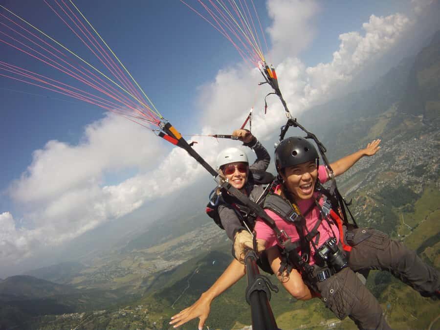 Paragliding Activity with Transfers from Bogota - La Cabaña Alpina: Dairy Tastes and a Comfortable Pre-Flight Break