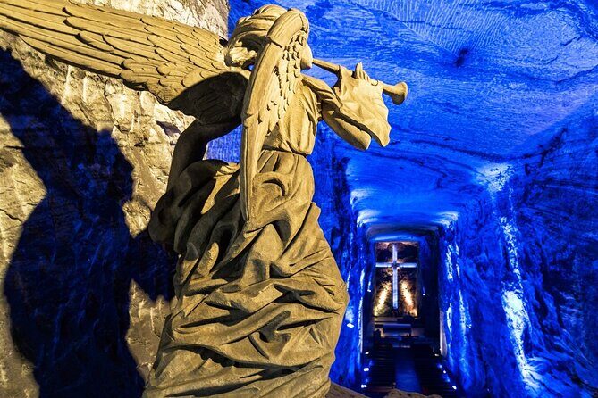 Private and exclusive tour Sal Zipaquirá Cathedral and coffee tasting - Entering Catedral de Sal: tunnels, salt stations, and the big cross