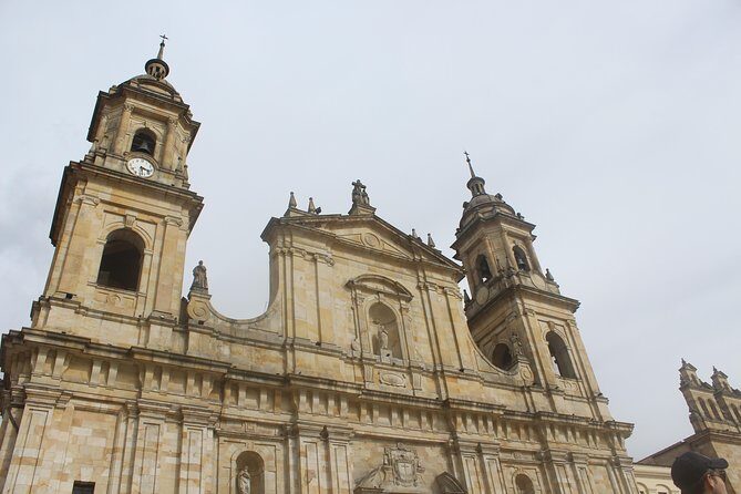 Private Bogotá City Experience: Enjoy all Must See Attractions in Bogotá. - Chorro del Quevedo: Graffiti, Art, and Food Stop-Points