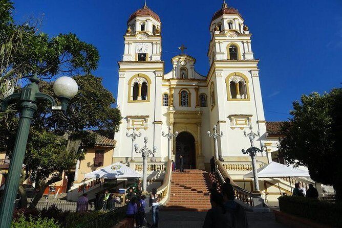 Private Day Trip to Traditional Towns Around Bogotá (9 Hrs.) - Lunch and the one smart break you don’t have to plan