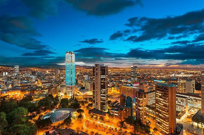 Private Driver Service in Bogota: VIP Private Chauffeur - Bilingual Support That Helps When Spanish Is Not Your Strength