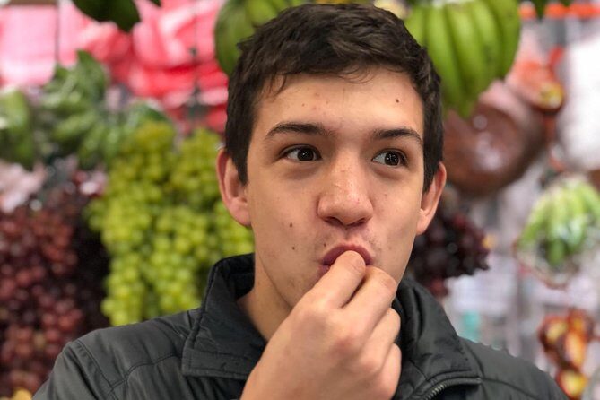 Private Paloquemao Market Tour: +20 Fruit & Treats Tasting • 3h - Why Paloquemao Works So Well in a Tight 3-Hour Window