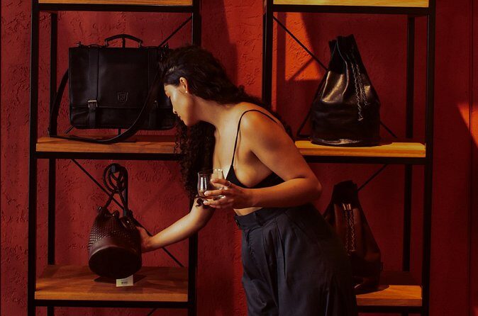 Private Shopping Session in the Fashion District of Bogota - What you can shop for: more than clothes, more than souvenirs