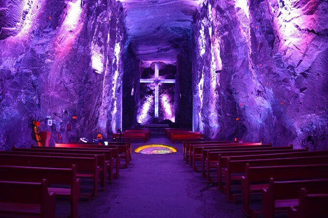 Private Tour Cathedral Sal Zipaquira and Laguna Guatavita - How the day flows from Bogotá to Zipaquira and back