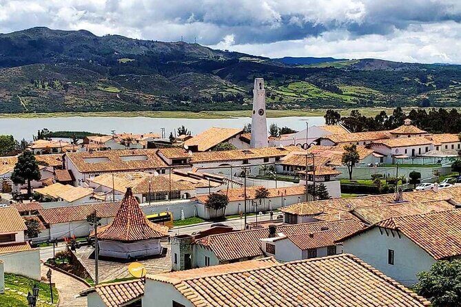 Private Tour of Laguna Guatavita and Zipaquirá Salt Cathedral - Laguna de Guatavita: The One-Way Hike and El Dorado Story