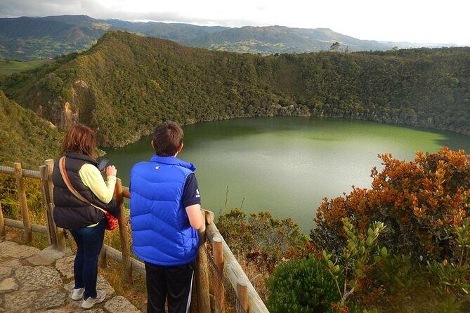 Private Tour of Laguna Guatavita and Zipaquirá Salt Cathedral - Zipaquirá Salt Cathedral: 3 Hours Underground with Audioguides