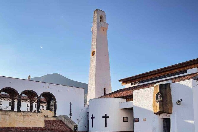 Private Tour of Laguna Guatavita and Zipaquirá Salt Cathedral - Morning Pickup, Bogota Savannah Views, and Sesquilé