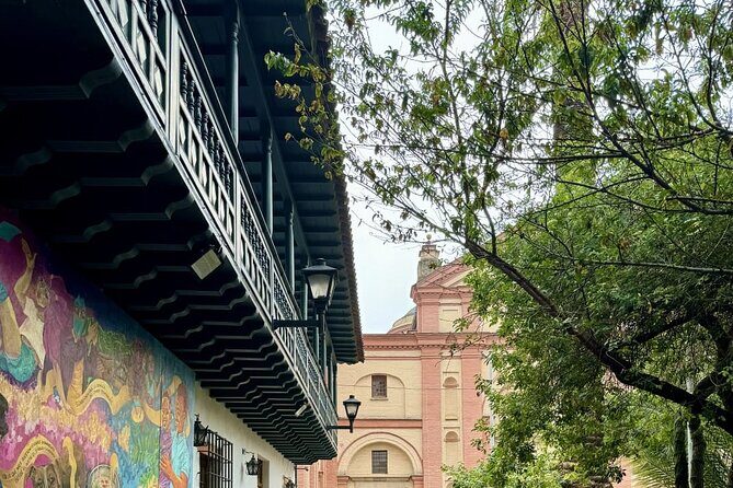 Private Tour of the Historic Center and Candelaria in Bogotá - Plaza de Mercado La Concordia: Daily Life in Plain View