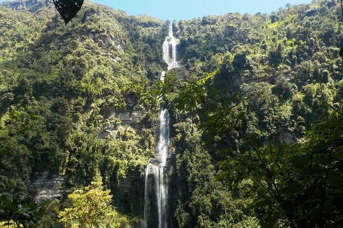 Private Tour to the Nature Waterfall of La Chorrera from Bogotá - A 6-hour private waterfall day from Bogotá
