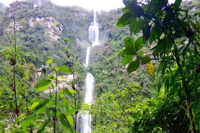 Private Tour to the Nature Waterfall of La Chorrera from Bogotá - El Chiflon stop: where the rainbow moment happens