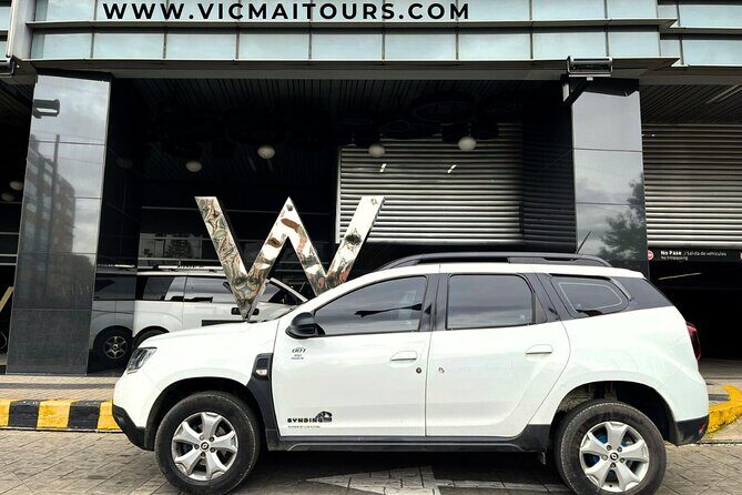 Private Transfer in Bogota to and from the Airport 24 hours - Comfort and safety in a private Bogotá van-type vehicle