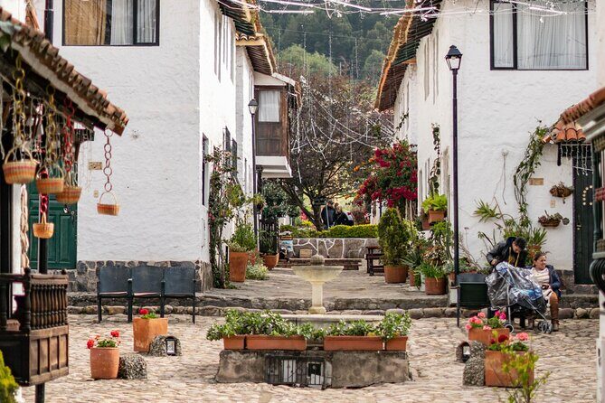Private Villa de Leyva Full Day Tour - Villa de Leyva: colonial streets plus serious fossils energy