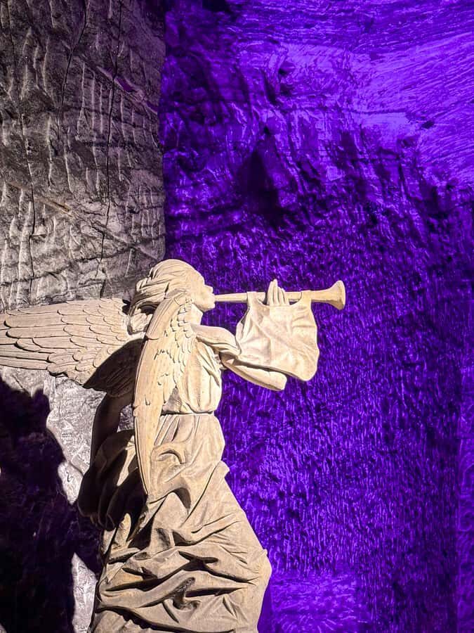 Salt Cathedral and Guatavita Lake with Lunch and Guide - Zipaquirá’s Salt Cathedral: 180 Meters Underground and Built for Wonder