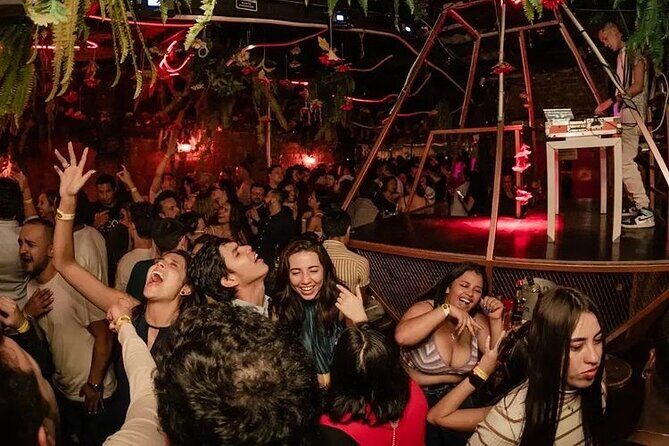 Tickets and More for a Night at the Best Bars in Bogotá! - Federal Rooftop (Stop 2): Rooftop energy that’s ready seven days a week