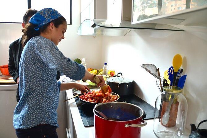 Tropical Abundance: Interactive Cooking Class in Bogota - Key things that make Tropical Abundance work
