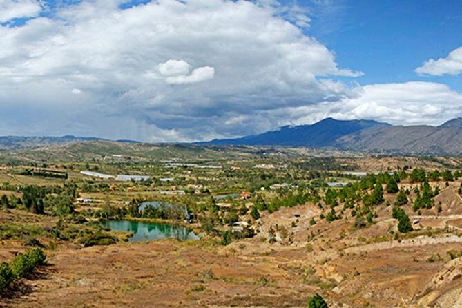 Villa de Leyva Private Full-Day Trip from Bogota - Sutamarchán for tomato-fight fame and lunch on your own