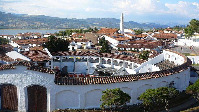 Village and Lake Guatavita Private Tour with Optional Lunch - Lake Guatavita: Why This Sacred Lake Day Trip Works