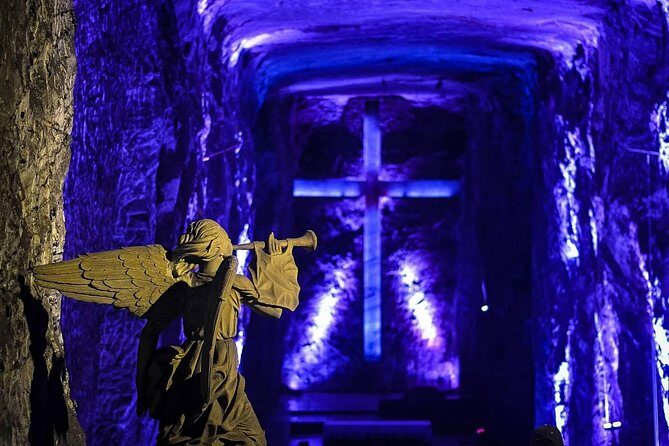VIP Bogota City Tour & Salt Cathedral: Monserrate, Candelaria 12h - Catedral Primada and Plaza de Bolívar: landmarks you can connect fast