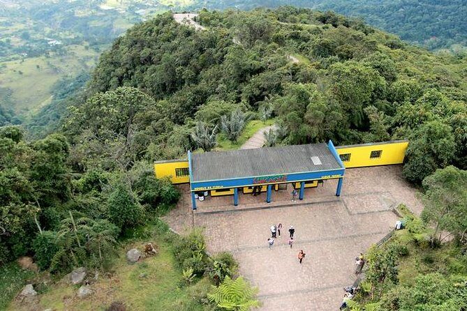 Visit to Chicaque Natural Park Private Tour from Bogotá. (8 Hrs.) - Lunch Inside the Park: Fuel That Doesn’t Turn Into a Detour