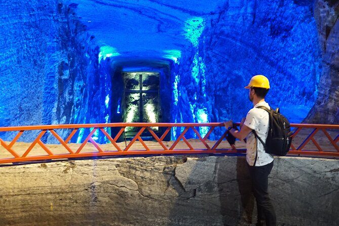 Zipaquirá Salt Cathedral Private Tour + Walking Tour - Zipaquirá walking tour: Plaza de la Independencia and Plaza de los Comuneros