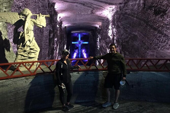 Zipaquirá Salt Cathedral Tour – Meals & Tickets with Local Guide - Lunch in Zipaquirá: Llanero grilled food plus vegetarian and vegan options